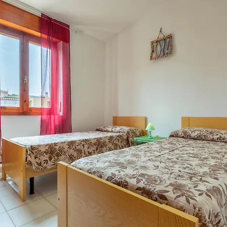 Brezza Marina Lu Bagnu Apartamento *