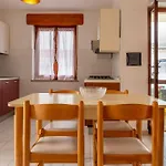아파트 Brezza Marina Lu Bagnu 카스텔사르도