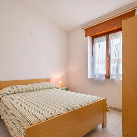 Brezza Marina Lu Bagnu Apartment