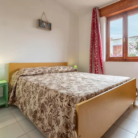Apartment Brezza Marina Lu Bagnu *