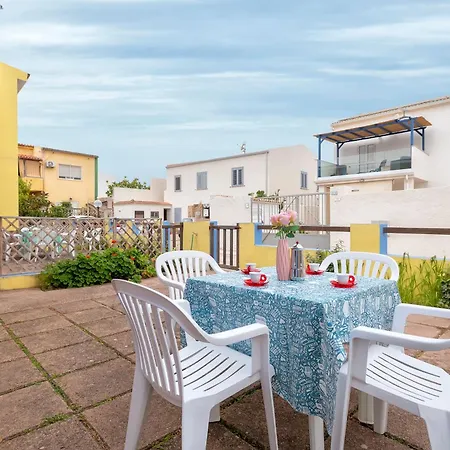 Brezza Marina Lu Bagnu Apartment *