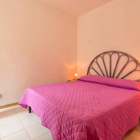 Brezza Marina Lu Bagnu Apartment *