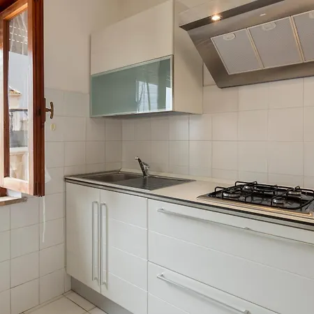 Brezza Marina Lu Bagnu 카스텔사르도