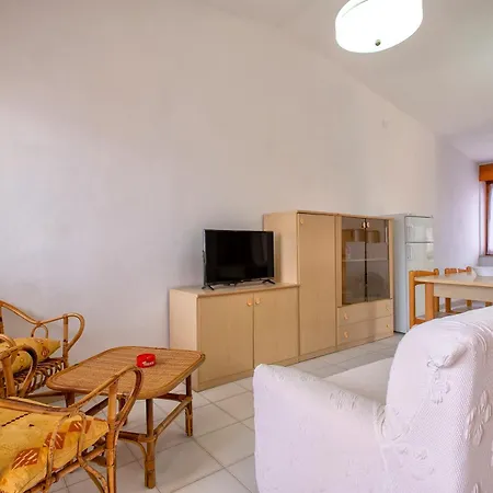 Brezza Marina Lu Bagnu Apartment *