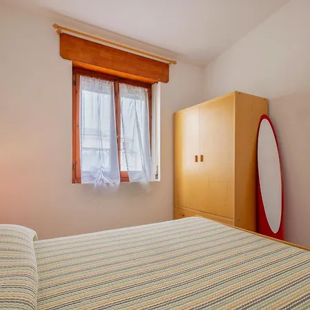 Brezza Marina Lu Bagnu Apartment *