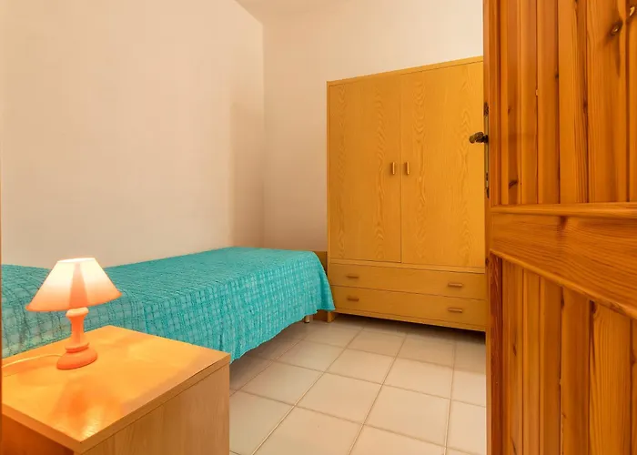 Brezza Marina Lu Bagnu Apartamento *